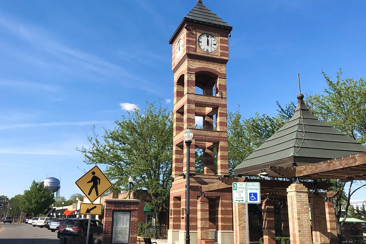 Waste Management offers garbage and trash services in Overland Park, KS